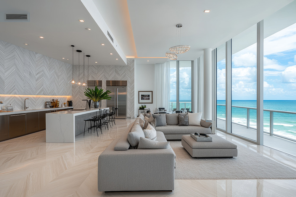 Ultra-luxury residences along Naples waterfront